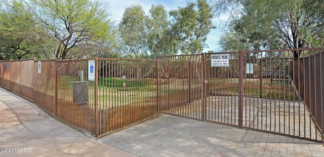 381 E Calderwood Road, Tucson, AZ 85704