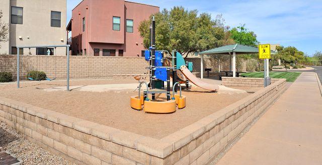 381 E Calderwood Road, Tucson, AZ 85704