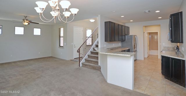 381 E Calderwood Road, Tucson, AZ 85704