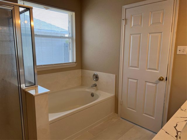 309 Decker DR, Hutto, TX 78634