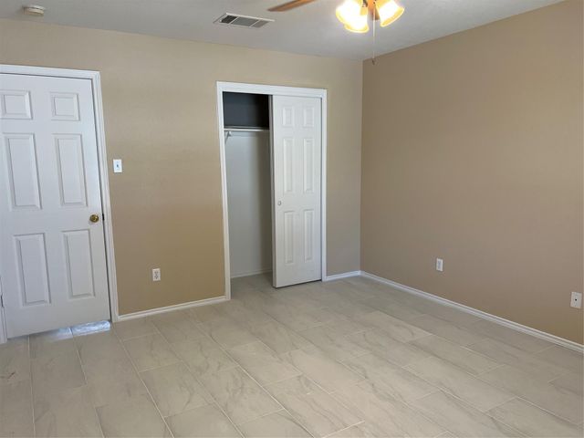 309 Decker DR, Hutto, TX 78634