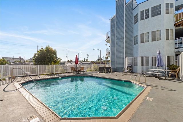 1100 Euclid 113, Long Beach, CA 90804