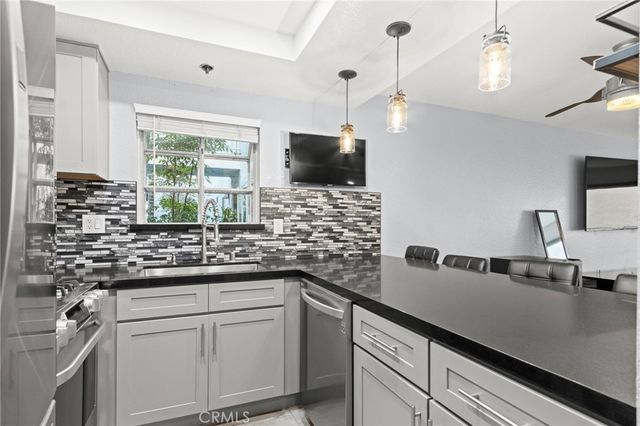 1100 Euclid 113, Long Beach, CA 90804