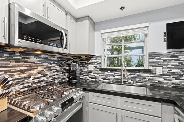 1100 Euclid 113, Long Beach, CA 90804