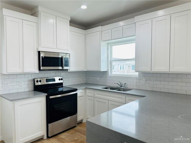 1013 N Clarence Avenue 4, Edinburg, TX 78541