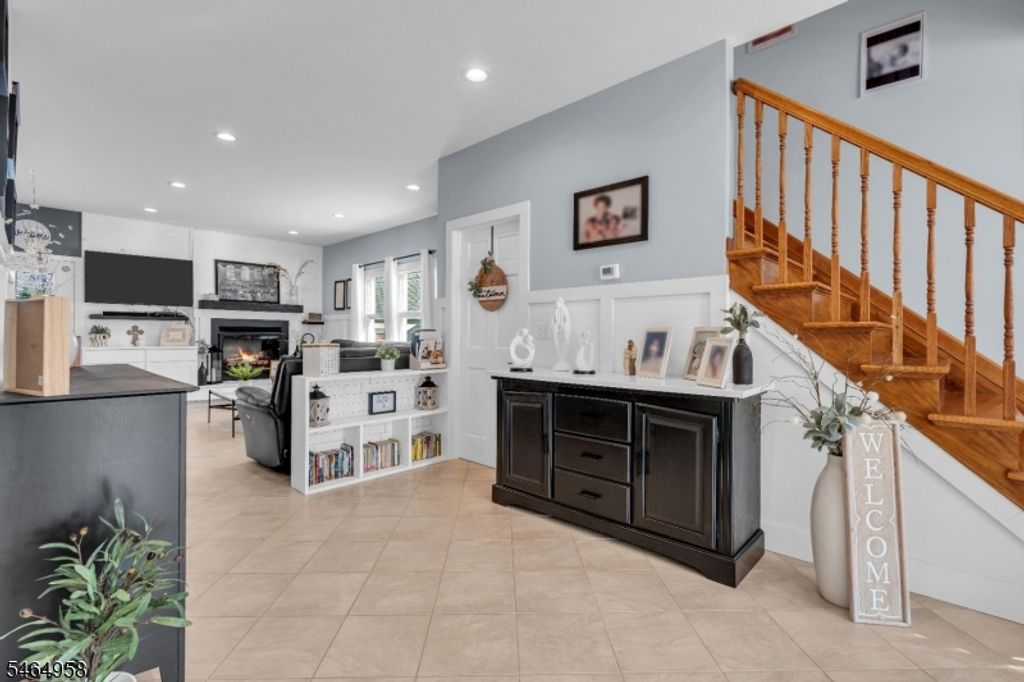 17 Center St, South River Boro, NJ 08882 — photo 4