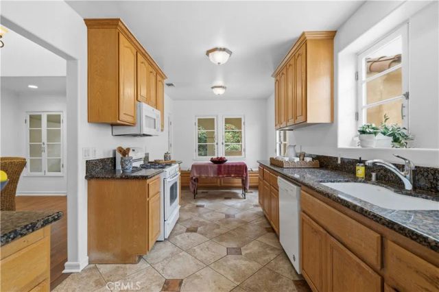 1026 S Crescent Heights, Los Angeles, CA 90035