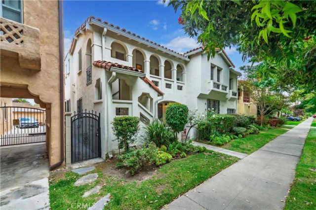 1026 S Crescent Heights, Los Angeles, CA 90035