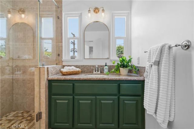 1026 S Crescent Heights, Los Angeles, CA 90035