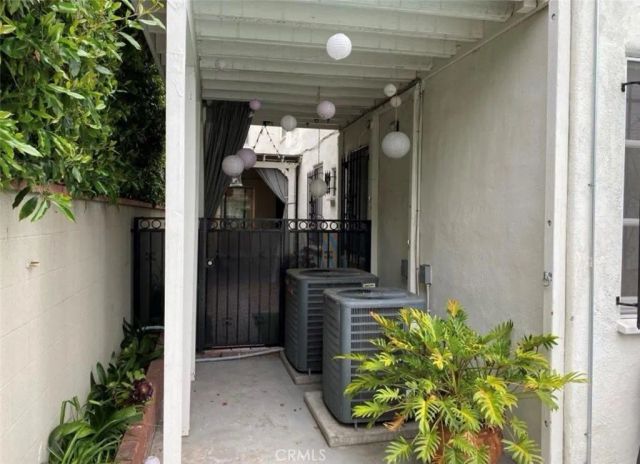 1026 S Crescent Heights, Los Angeles, CA 90035