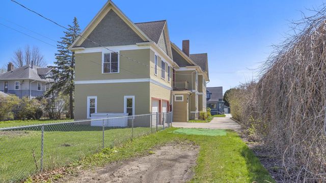 143 E MERRILL AVENUE, Fond Du Lac, WI 54935