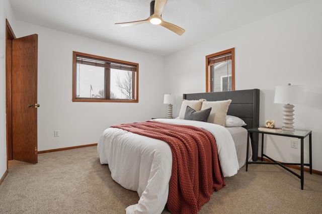 2301 23rd Avenue S, Fargo, ND 58103