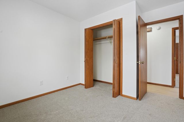 2301 23rd Avenue S, Fargo, ND 58103