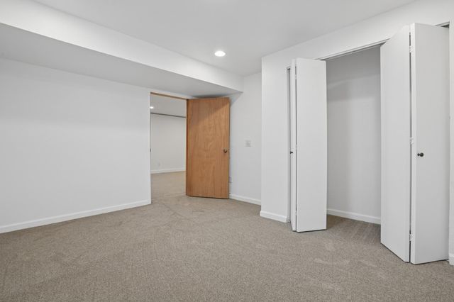 2301 23rd Avenue S, Fargo, ND 58103