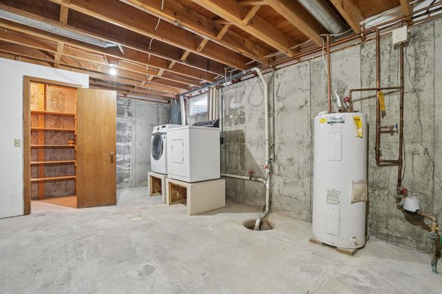 2301 23rd Avenue S, Fargo, ND 58103