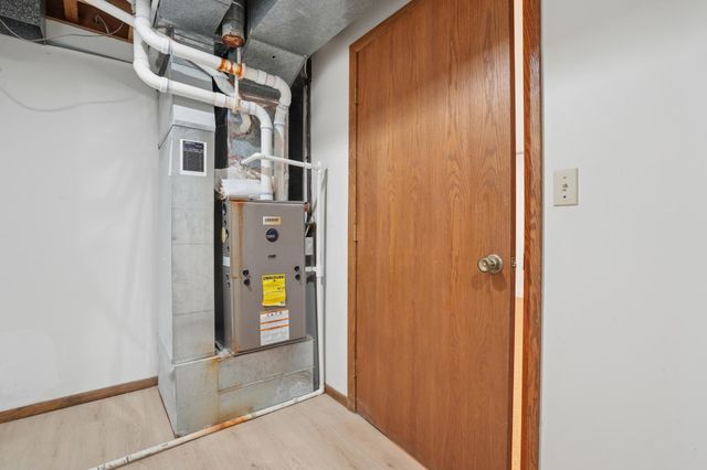 2301 23rd Avenue S, Fargo, ND 58103