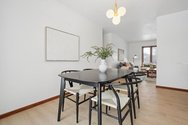 2301 23rd Avenue S, Fargo, ND 58103