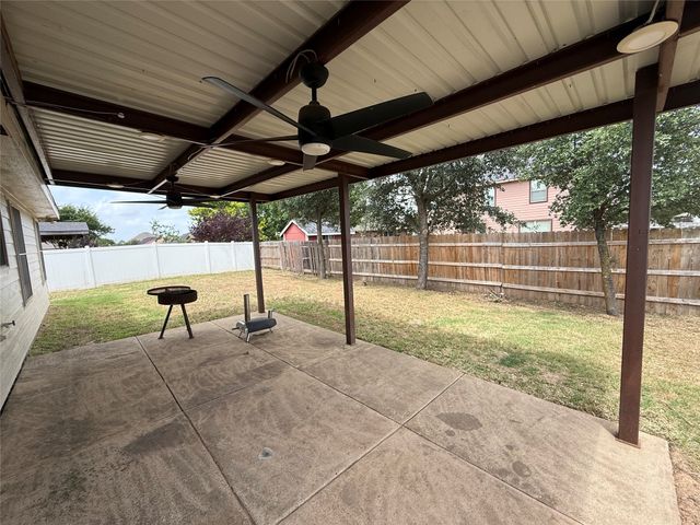 225 Blue Roan Drive, Waxahachie, TX 75165