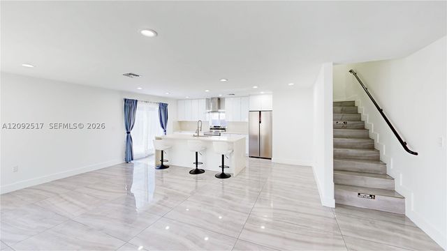 1886 NW 68th St, Miami, FL 33147
