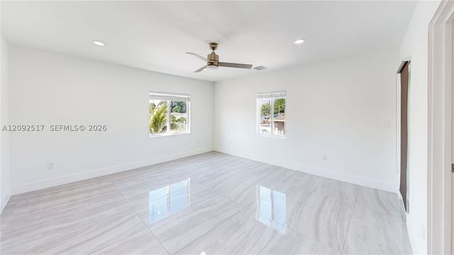 1886 NW 68th St, Miami, FL 33147