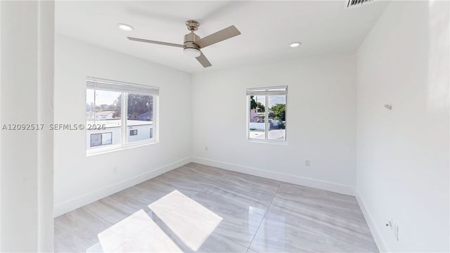 1886 NW 68th St, Miami, FL 33147