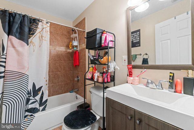 30 E 25TH ST, Baltimore, MD 21218