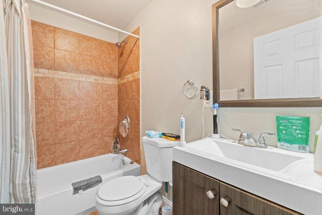 30 E 25TH ST, Baltimore, MD 21218