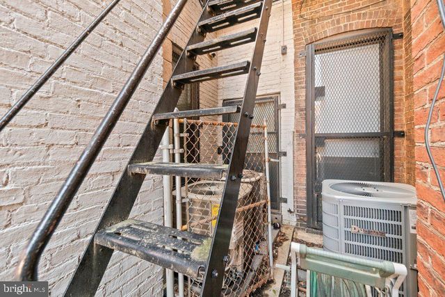 30 E 25TH ST, Baltimore, MD 21218