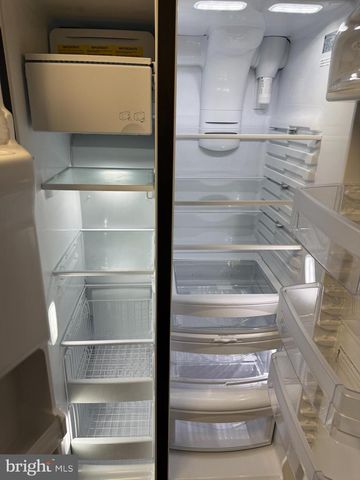 2069 TANGLEWOOD DR, Waldorf, MD 20601