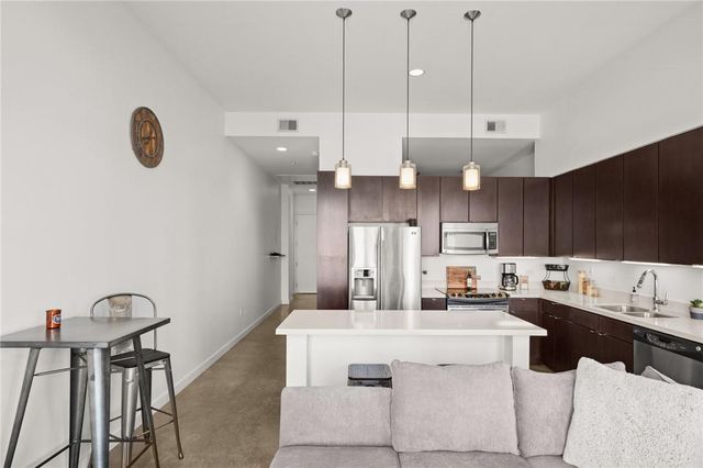 507 Sabine ST 603, Austin, TX 78701