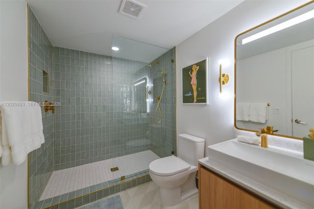 159 NE 6th St 4601, Miami, FL 33132