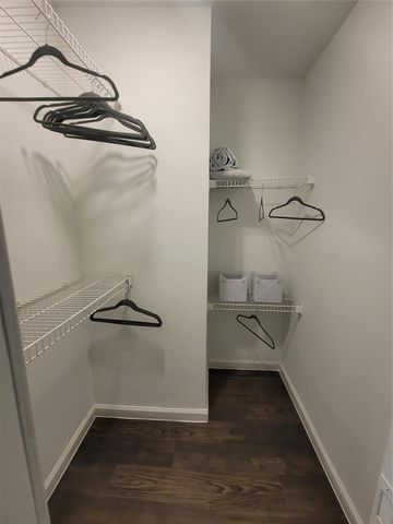 7250 W Greens Road 208, Houston, TX 77064