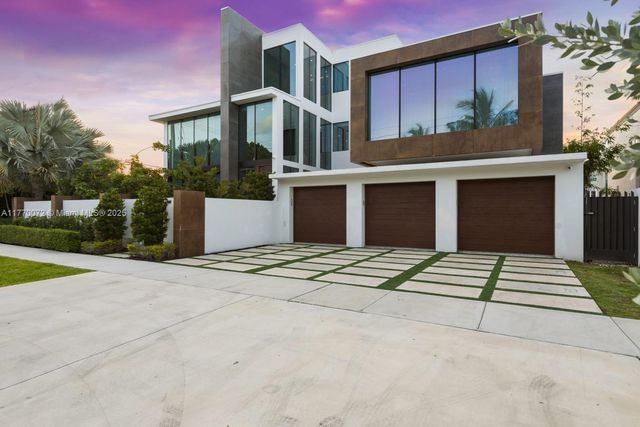 1400 Bayview Dr, Fort Lauderdale, FL 33304
