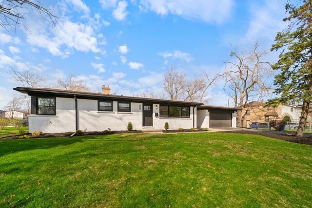 220 E Washington Street, Des Plaines, IL 60016
