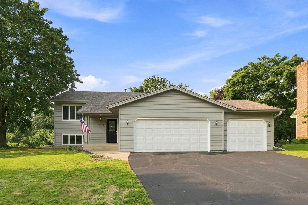 1213 W 158th Street, Burnsville, MN 55306 — exterior