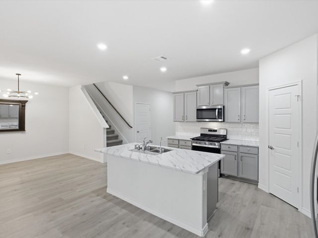 10201 Sunnyview Lane, Aubrey, TX 76227
