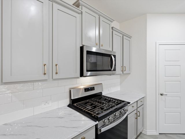 10201 Sunnyview Lane, Aubrey, TX 76227