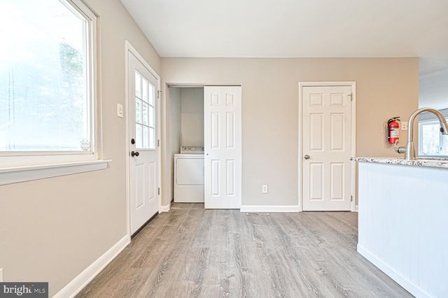317 E COLLINGS DR, Williamstown, NJ 08094