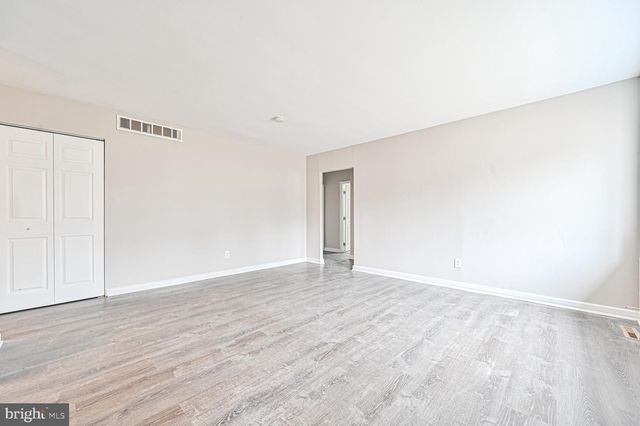 317 E COLLINGS DR, Williamstown, NJ 08094