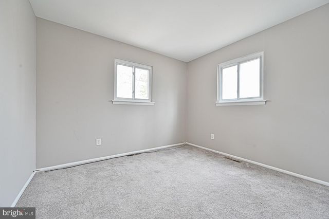 317 E COLLINGS DR, Williamstown, NJ 08094