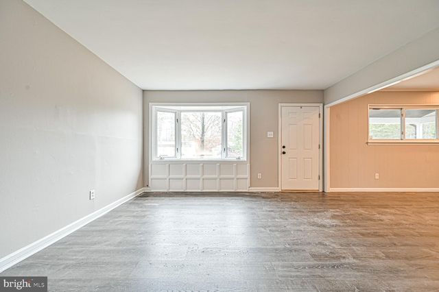 317 E COLLINGS DR, Williamstown, NJ 08094
