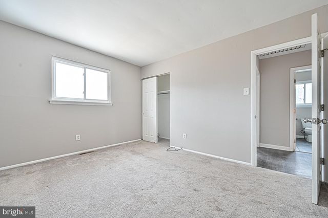 317 E COLLINGS DR, Williamstown, NJ 08094