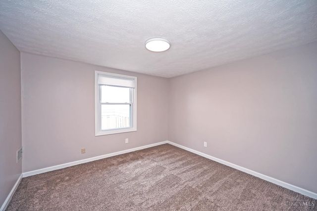 9553 Olde Woods Drive, West Chester, OH 45011