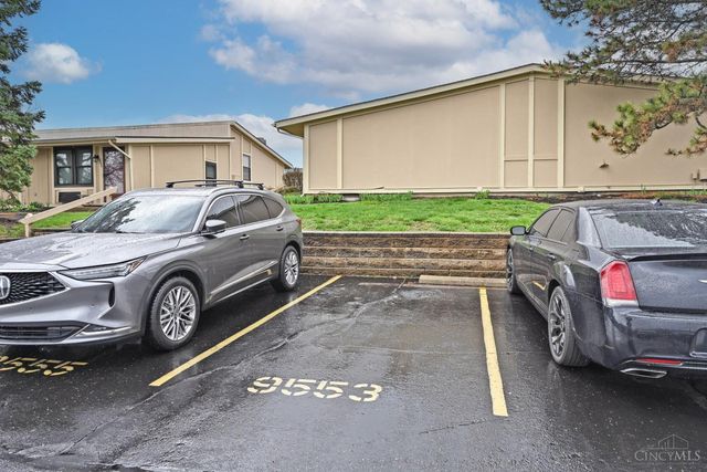 9553 Olde Woods Drive, West Chester, OH 45011