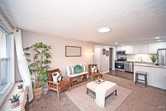 9553 Olde Woods Drive, West Chester, OH 45011