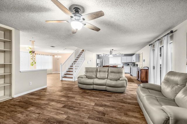 1806 Cedar Ridge Drive, Mesquite, TX 75181