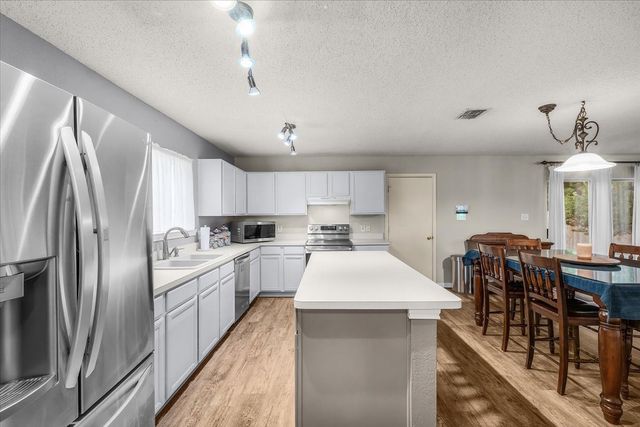 1806 Cedar Ridge Drive, Mesquite, TX 75181