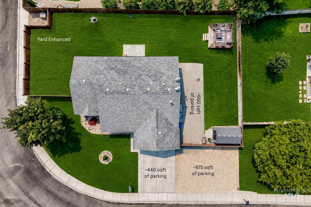 3309 Robinhood Loop, Nampa, ID 83687 photo 2