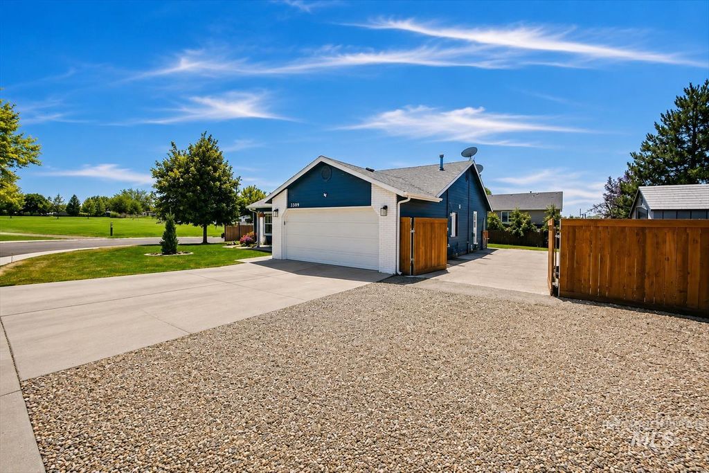 3309 Robinhood Loop, Nampa, ID 83687 photo 3