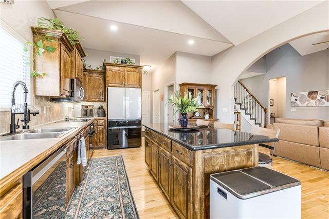 14514 Eastern Court, Grandview, MO 64030